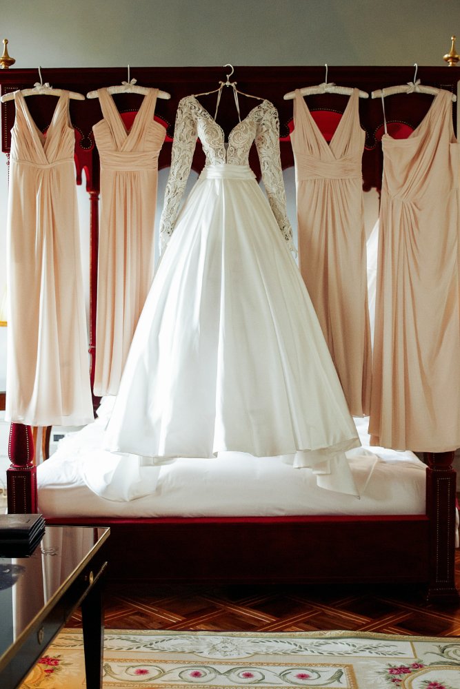 Bridal Gown Rental in Houston | Affordable & Elegant Wedding Dresses